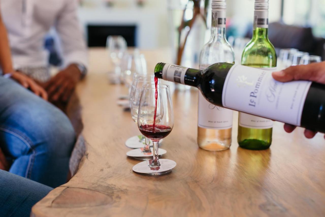 Le Pommier Wine Estate Villa Стеленбош Екстериор снимка